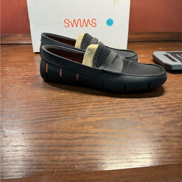 SWIMS Men’s Penny Loafer Moccasins Black Size 12 - Picture 2 of 5